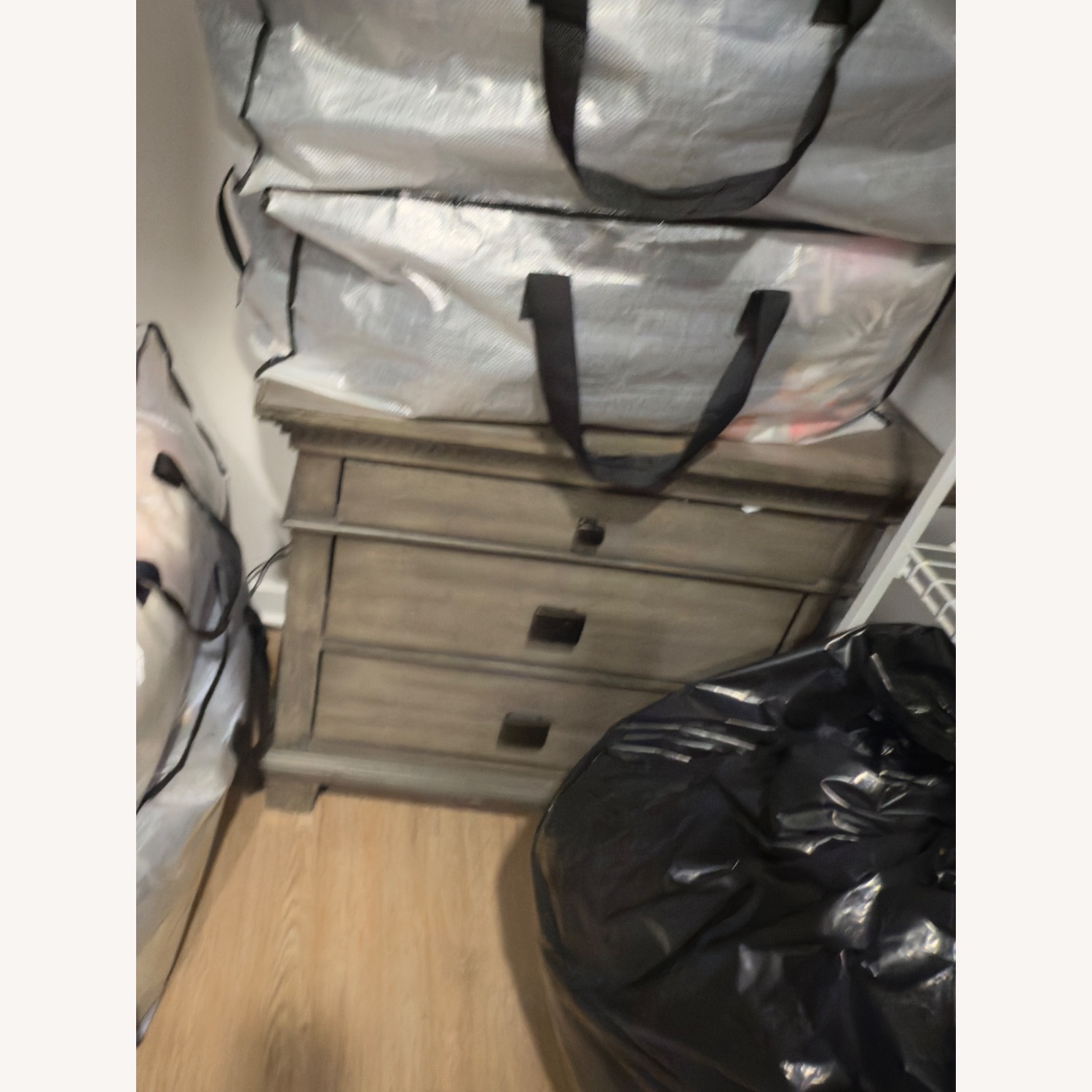 2 Nightstands - image-3