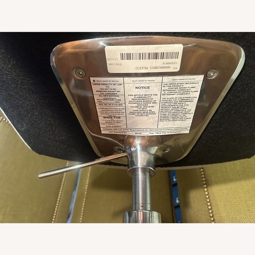 Used Design Within Reach Hay Task Chair for sale on AptDeco