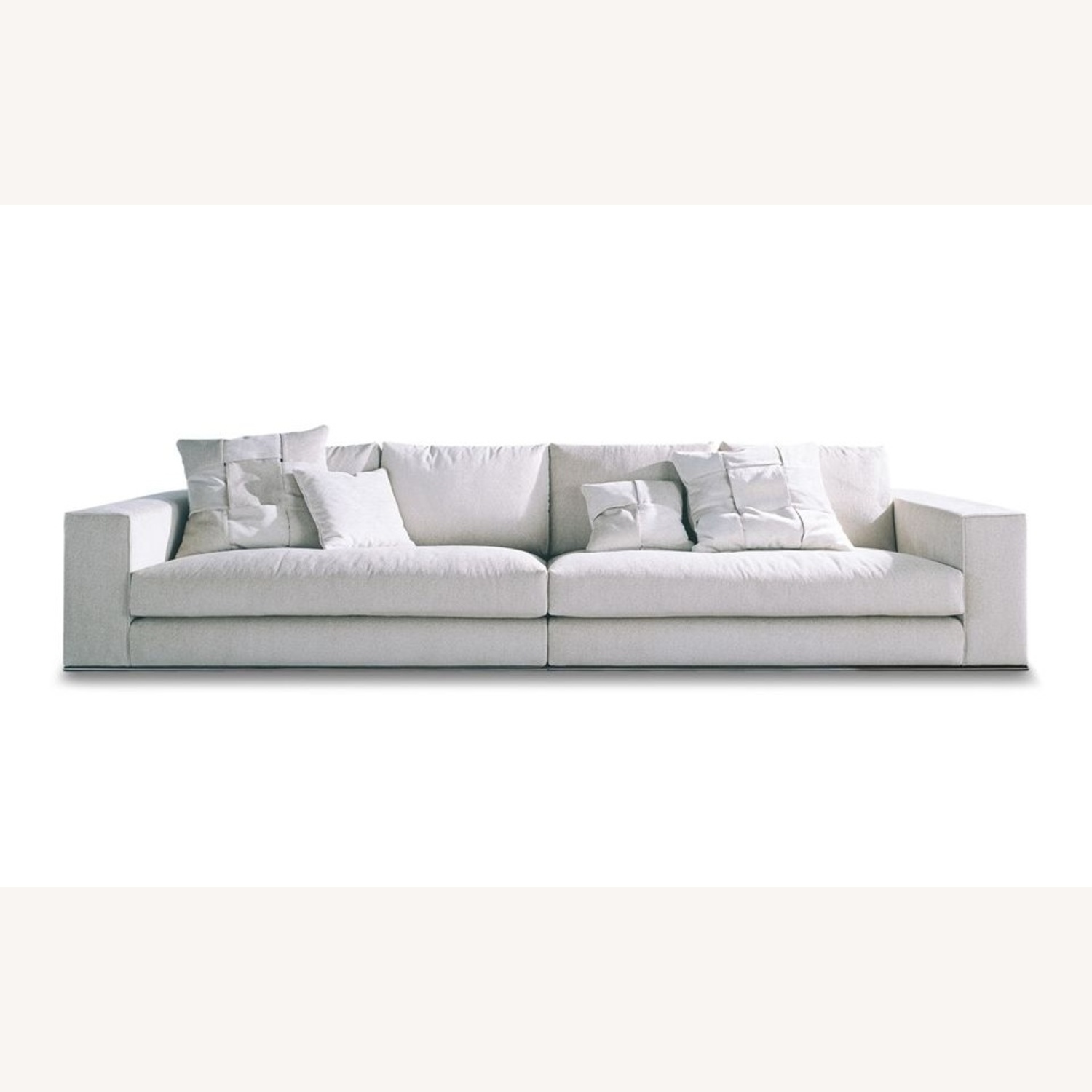 Minotti Hammilton White Fabric 2 Piece Sectional - image-0