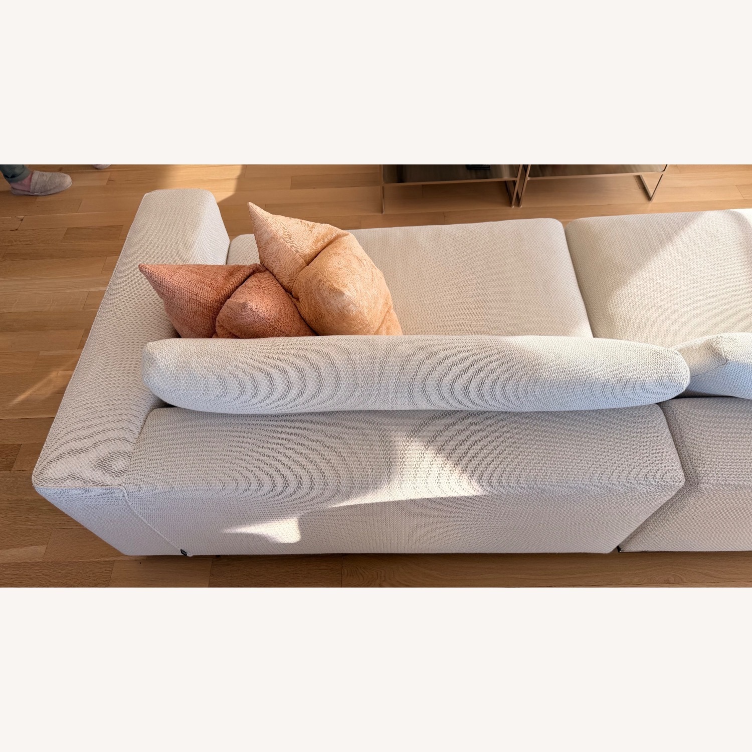 Minotti Hammilton White Fabric 2 Piece Sectional - image-4