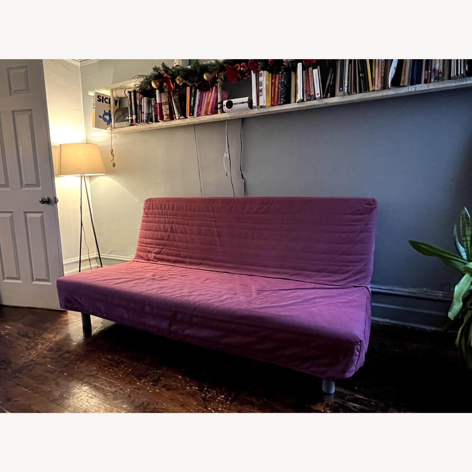 IKEA Beddinge / Lovas Purple Fabric Futon - image-1