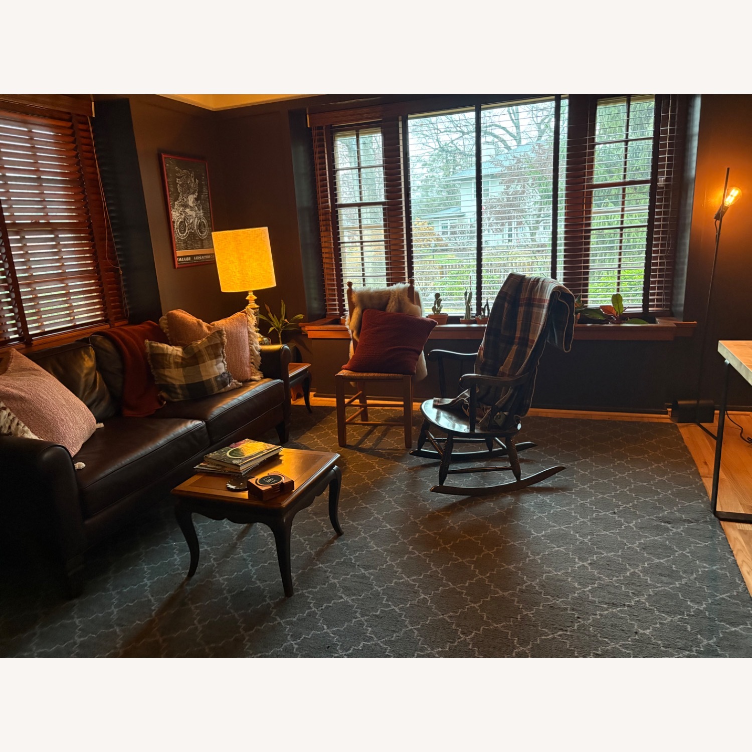 Hook and Loom Grey Rug - image-2