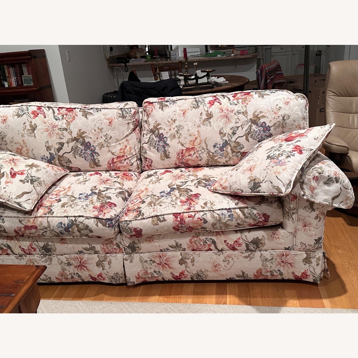 Rowe Floral Pattern Sofa - image-4