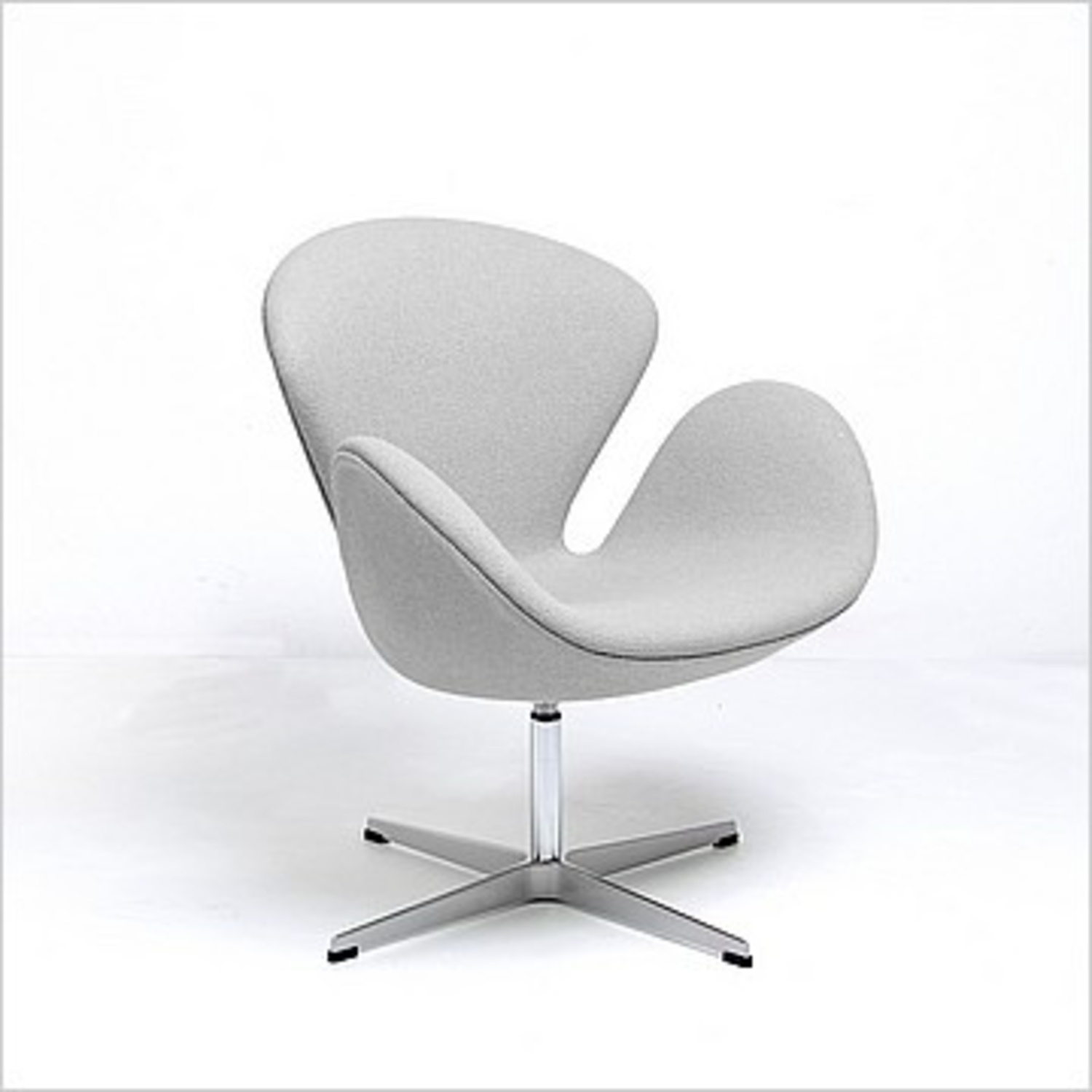 Arne Jacobsen White Leather Accent Chair - image-7