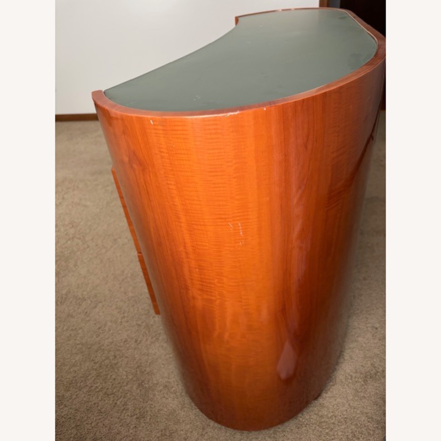 Fashionable Dresser - image-3