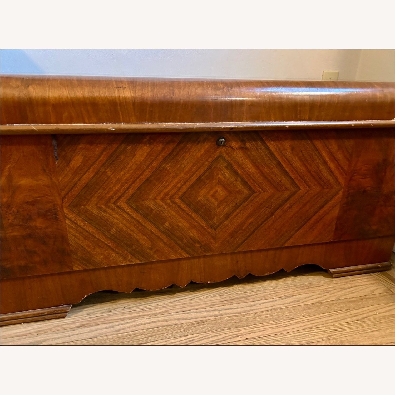 Lane Vintage Art Deco Cedar Chest - image-3