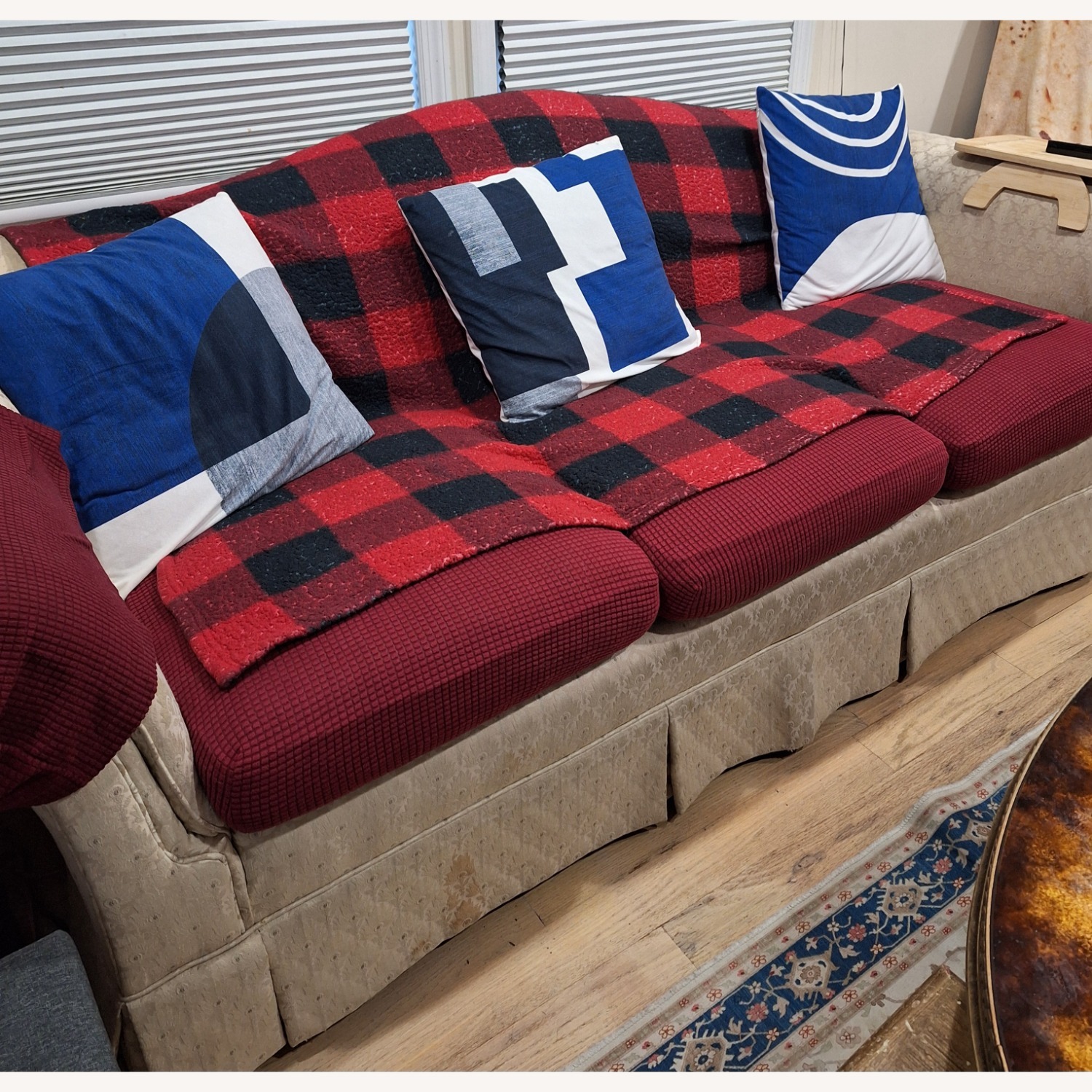 Highland House 3+ Seater Sofa - image-2