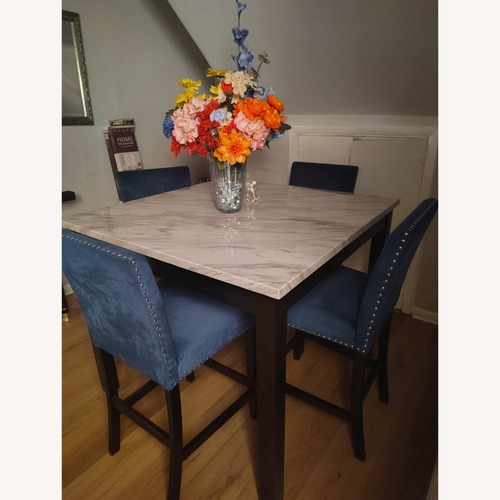Used American Tables & Seating Dinner Set Table and Chairs for sale on AptDeco
