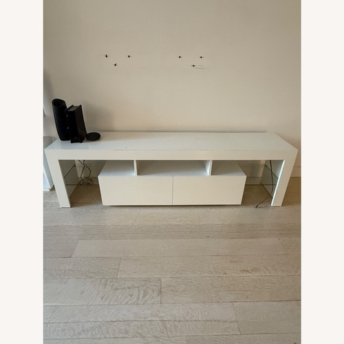 Used Bed Bath & Beyond White Media Storage for sale on AptDeco