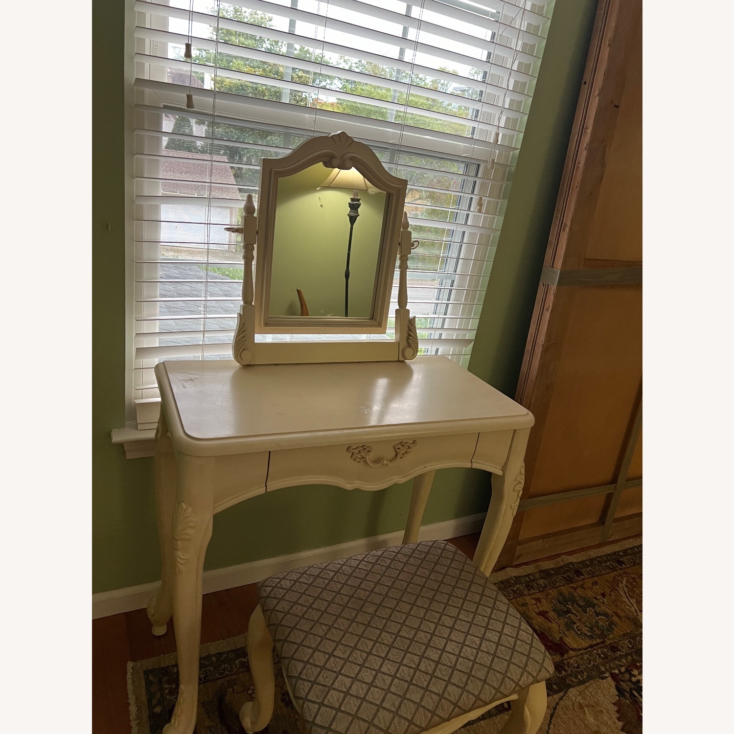 Vintage Cream Carved Vanity & Upholstered Stool - image-4