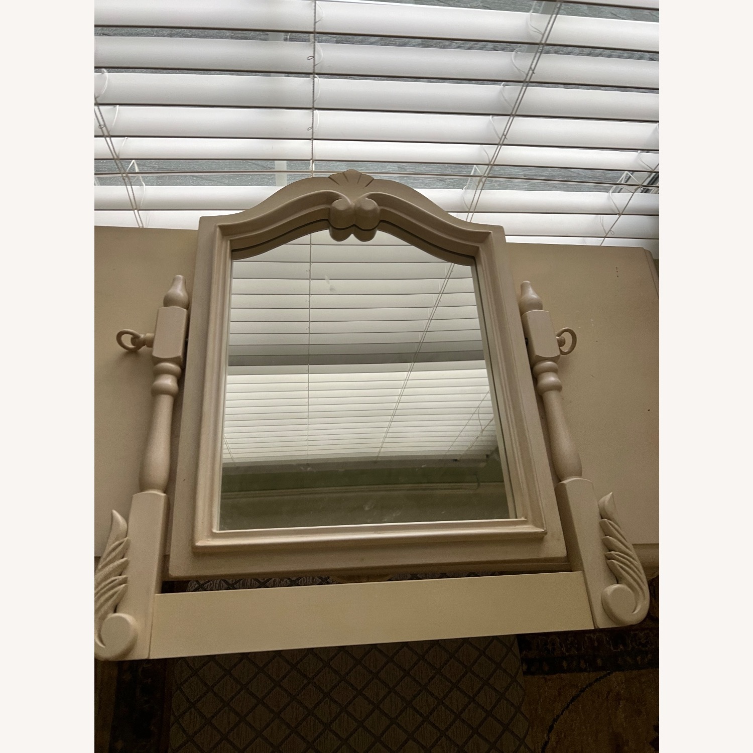 Vintage Cream Carved Vanity & Upholstered Stool - image-5