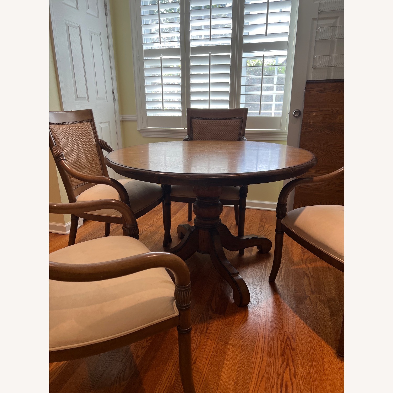 Kreiss Dining Set - image-3