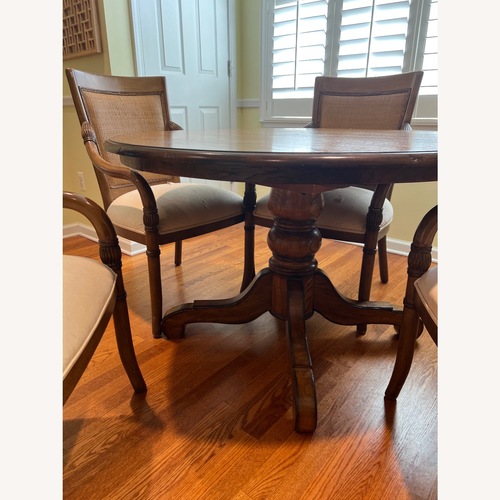 Used Kreiss Dining Set for sale on AptDeco