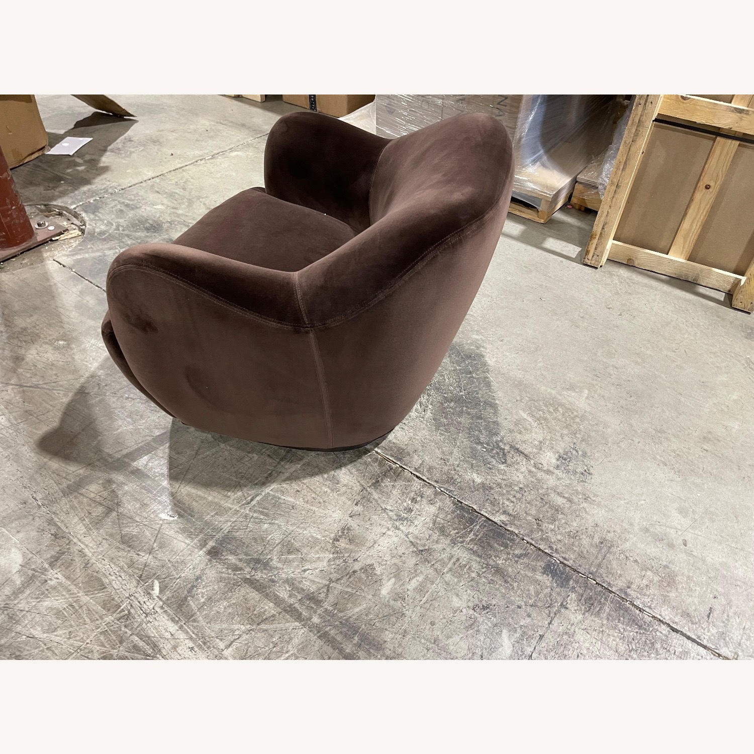 For Hands Julius Swivel Chair  - image-5