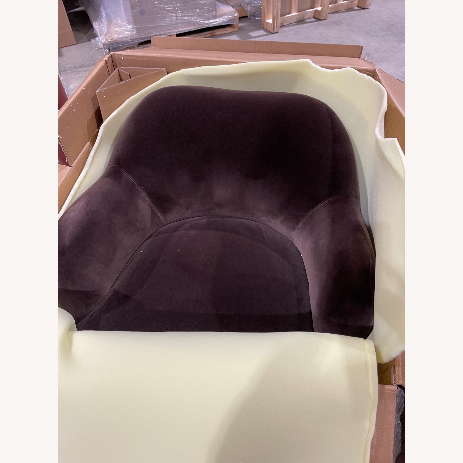 For Hands Julius Swivel Chair  - image-6