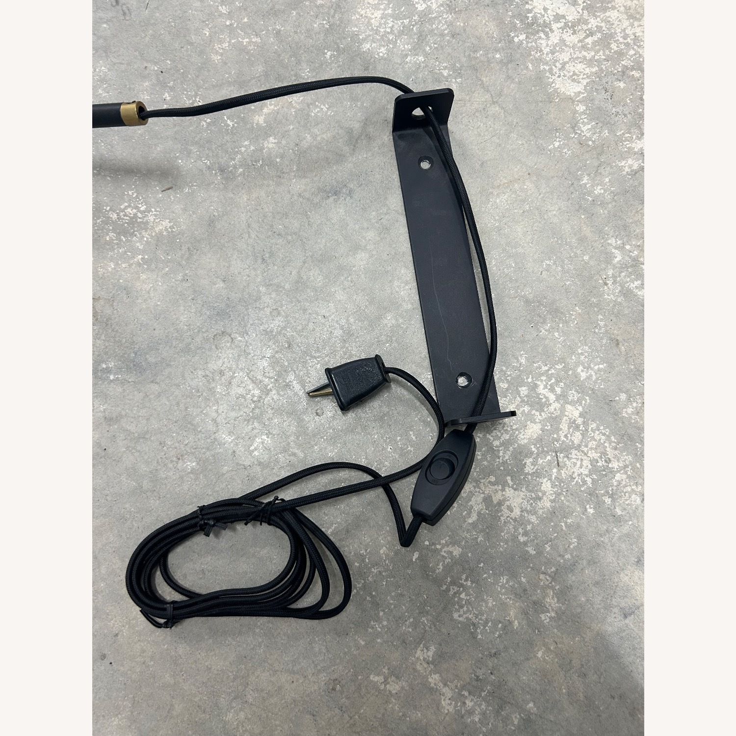 Lambert & Fils Waldorf Wall Lamp - image-8