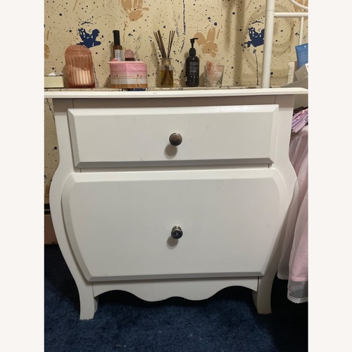 Used White Wood Nightstands for sale on AptDeco