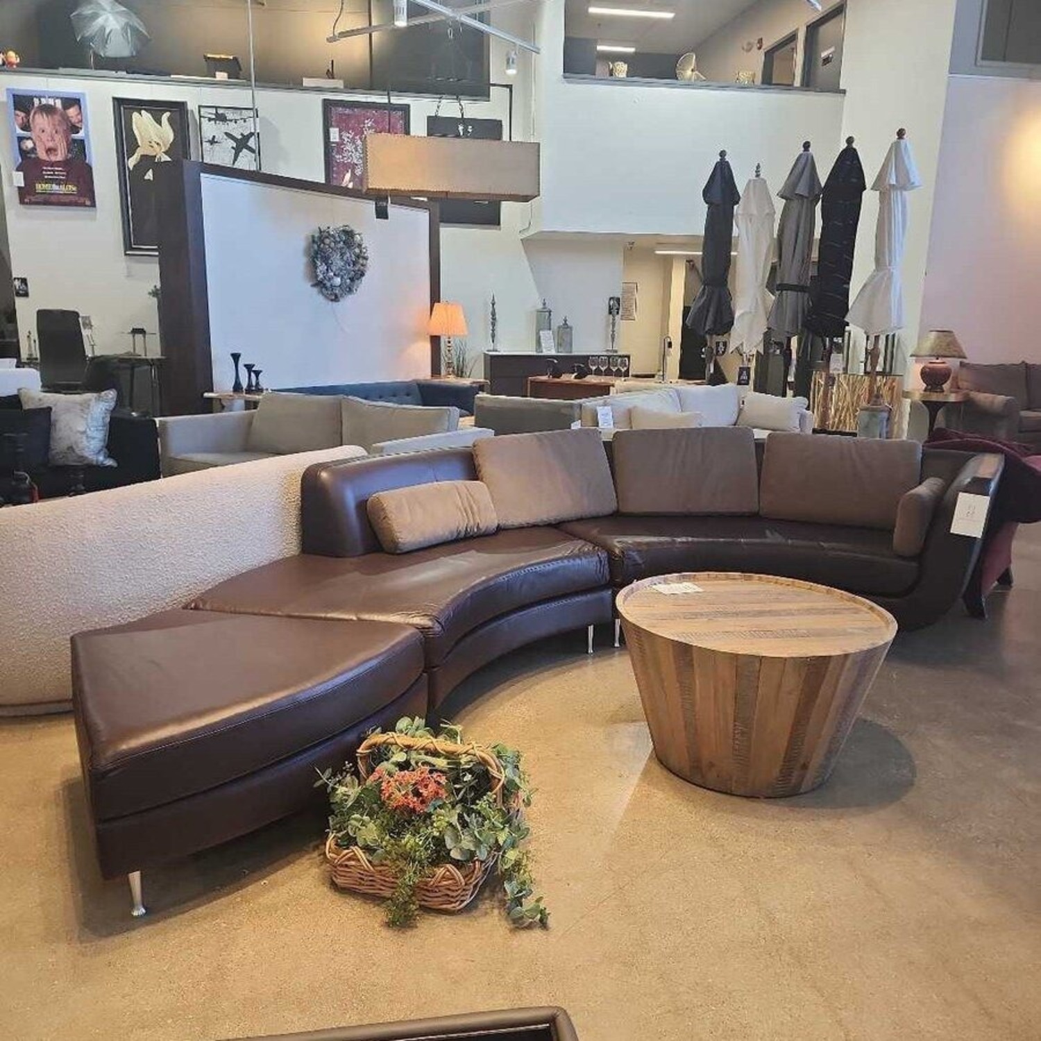 Menlo 3pc Curved Leather Sectional - image-3