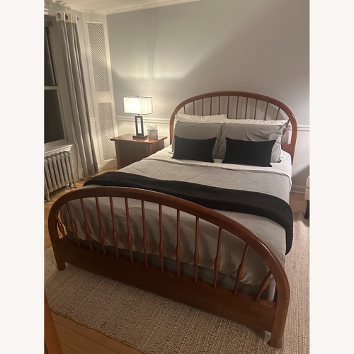 Used Thomasville Queen Shaker Spindle Cherry Wood Bed for sale on AptDeco