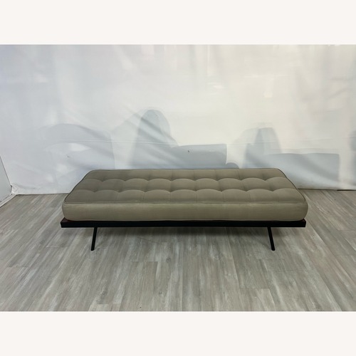 Used Lawson-Fenning Montrose Daybed for sale on AptDeco