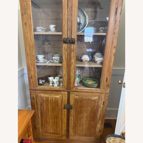 Used Vintage/Antique China Cabinet  for sale on AptDeco