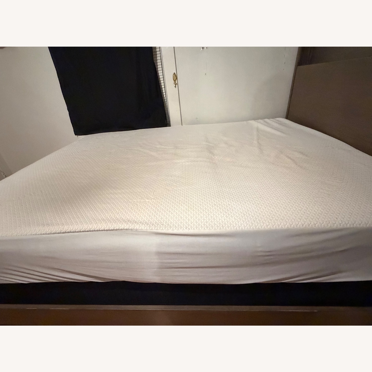 Ashley Furniture Dark Brown Wood Full Bed - image-3