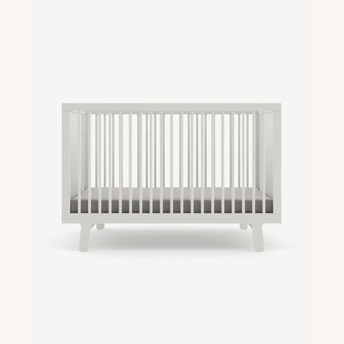 Used Oeuf Sparrow Crib White for sale on AptDeco
