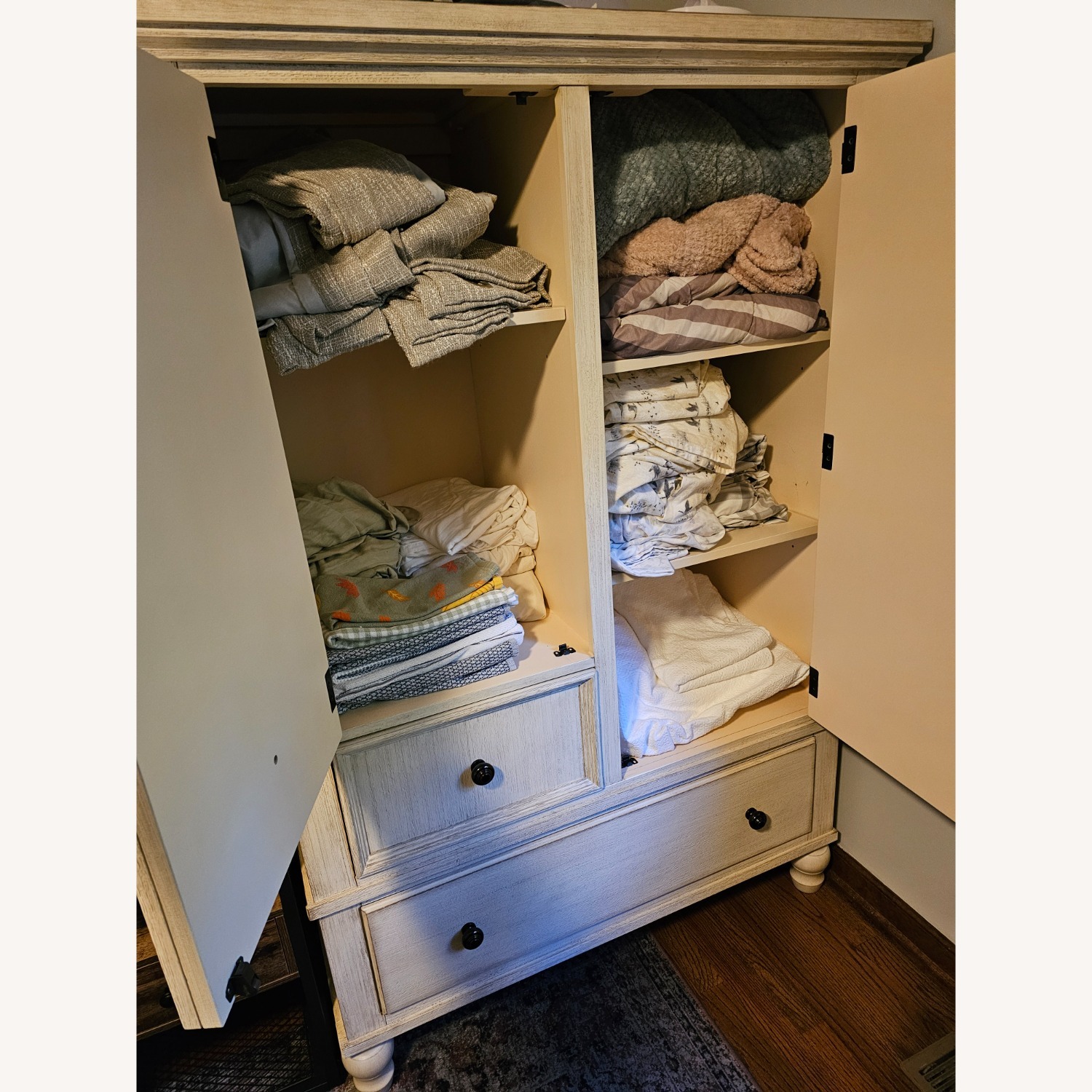 Ashley Furniture Marsilona Chest of Drawers - image-2