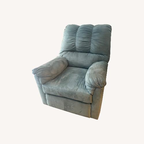 Used Recliner Chair for sale on AptDeco