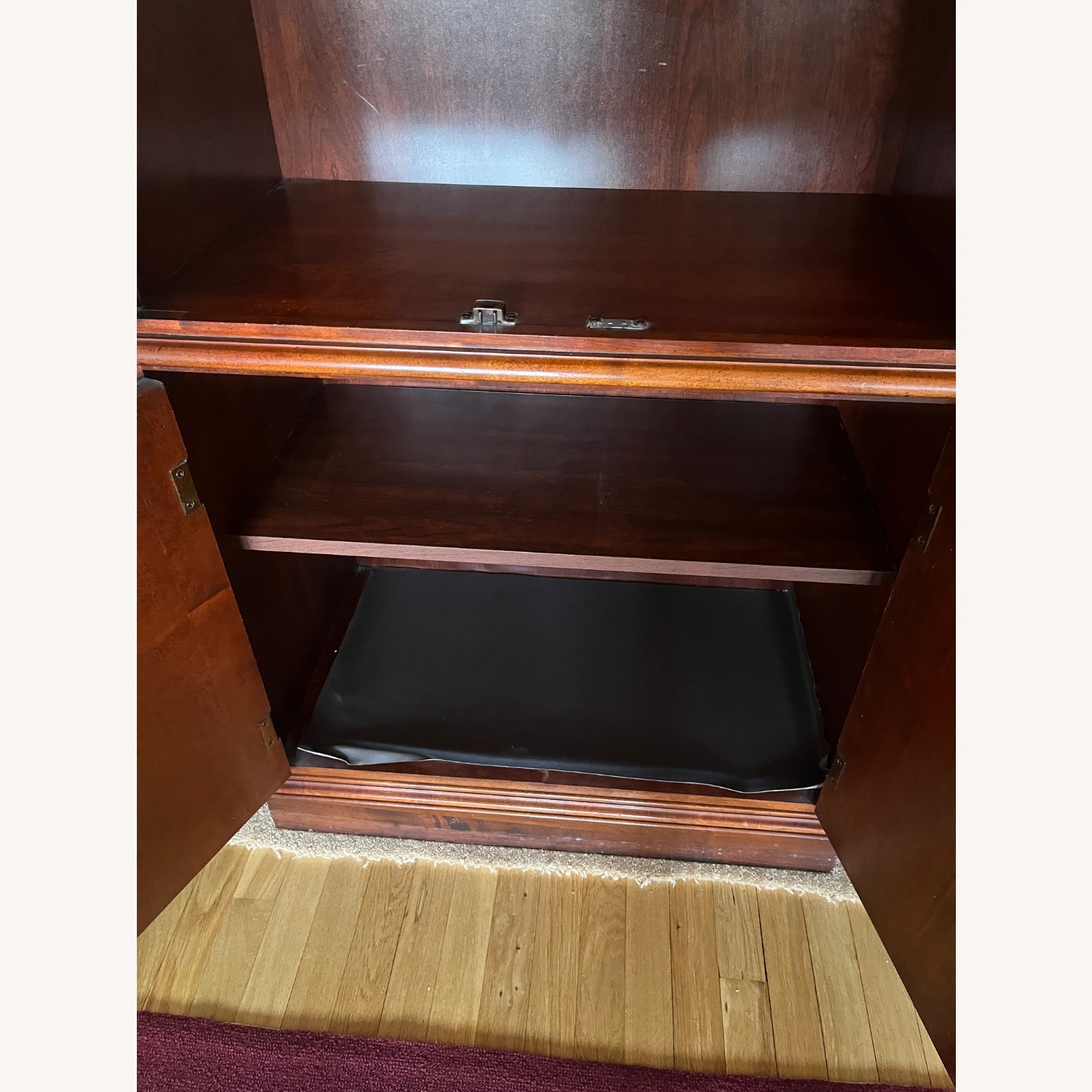 Solid Wood Cabinets - image-9