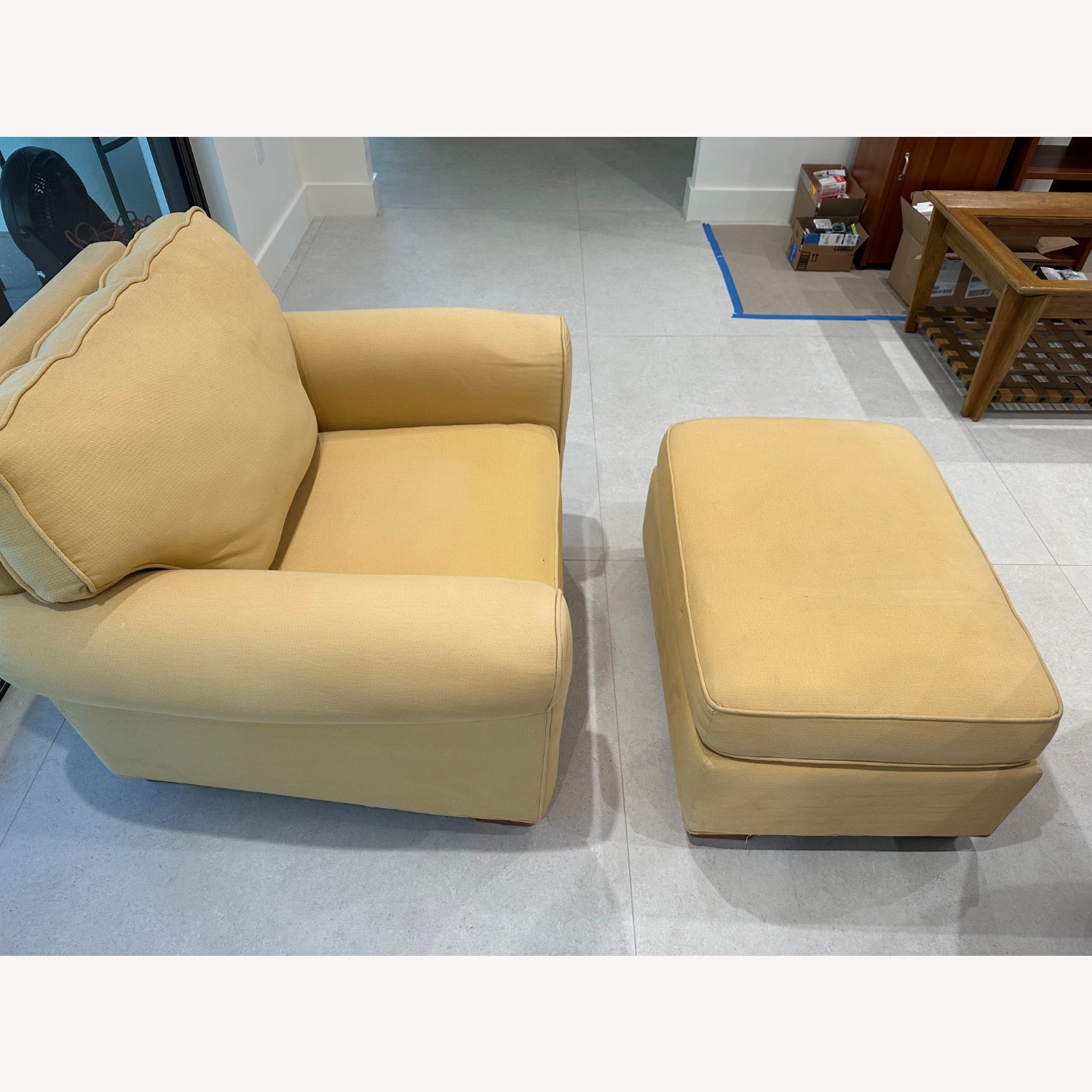 Rooms To Go Yellow Fabric Armchair - image-4