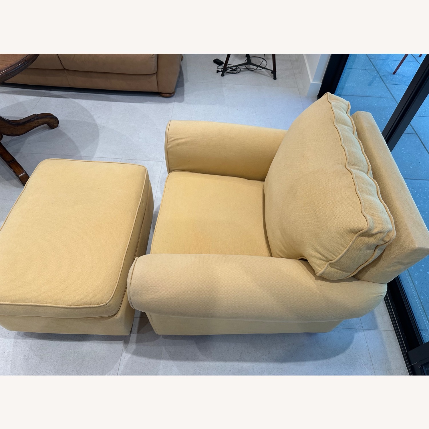 Rooms To Go Yellow Fabric Armchair - image-2