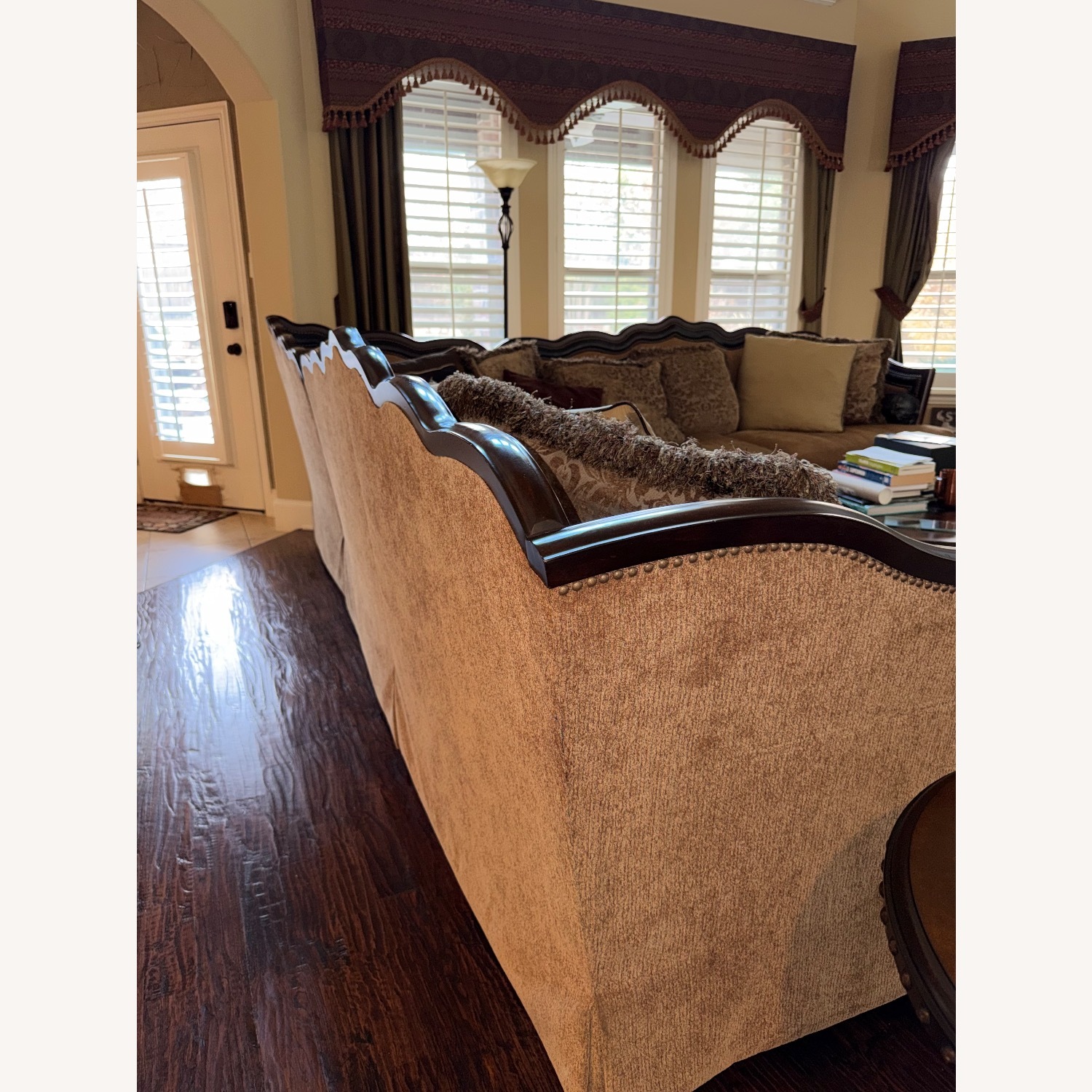 3 PC Sectional - image-3