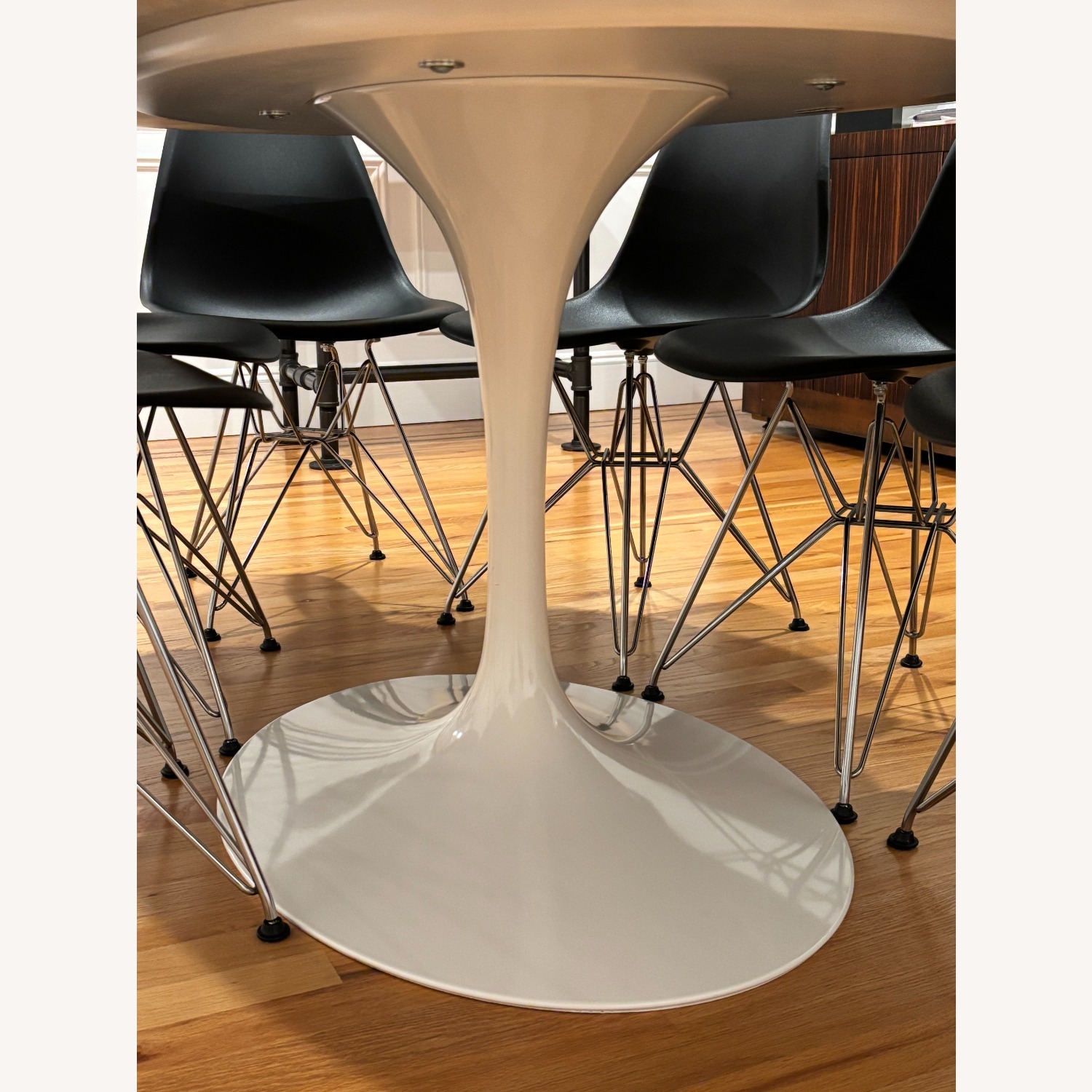 Knoll Saarinen Dining Table - image-3