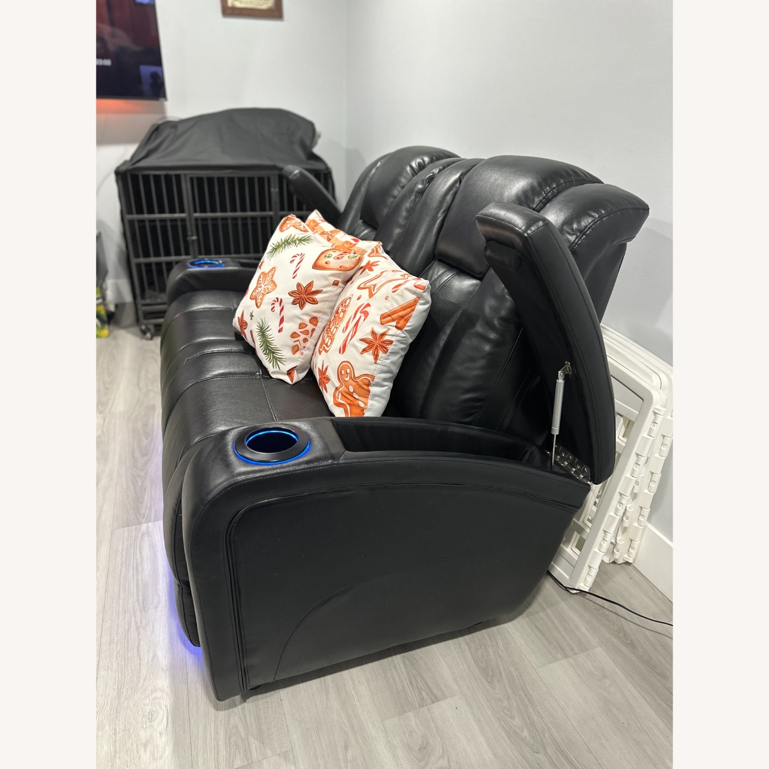 Rooms To Go  Black Leather 2 Seater Sofa - image-3