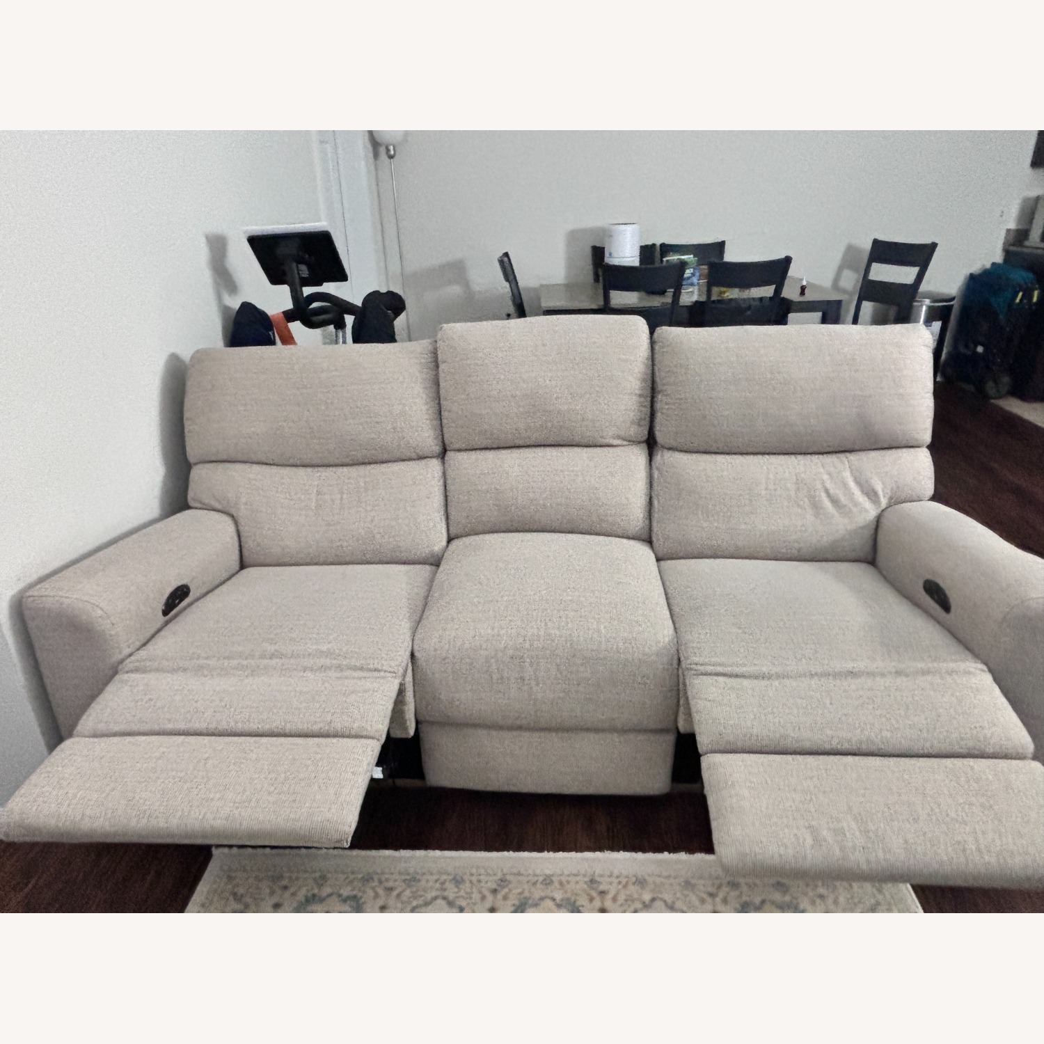 Bob's Discount 3 Seater Recliner Sofa - image-3