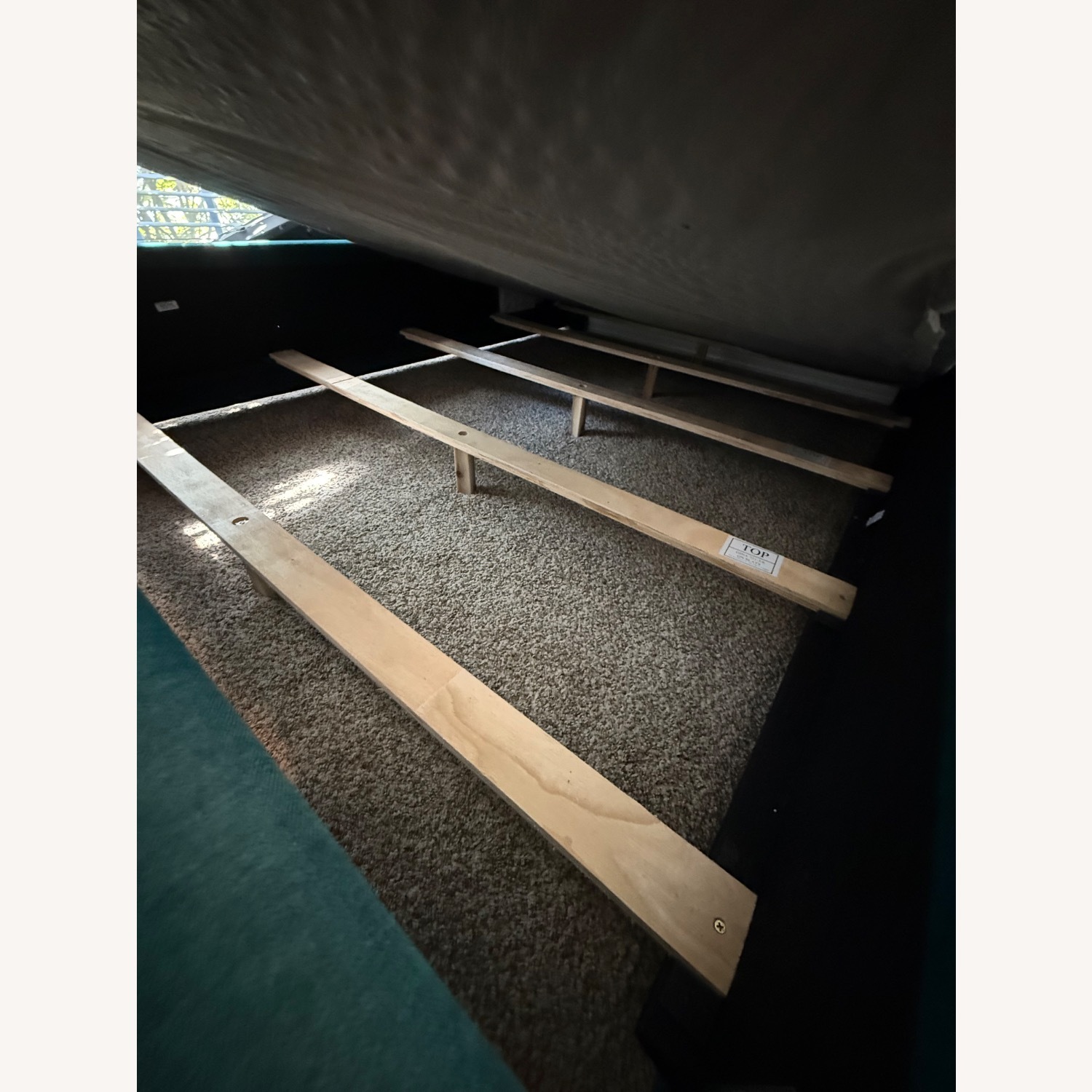 Elridge Teal 3 Pc Queen Upholstered Bed - image-6