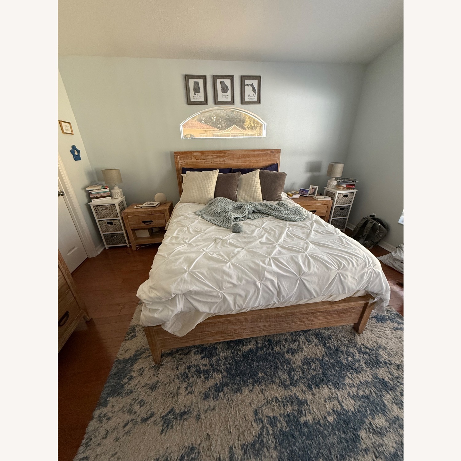 Palm Grove Queen Bed - image-6