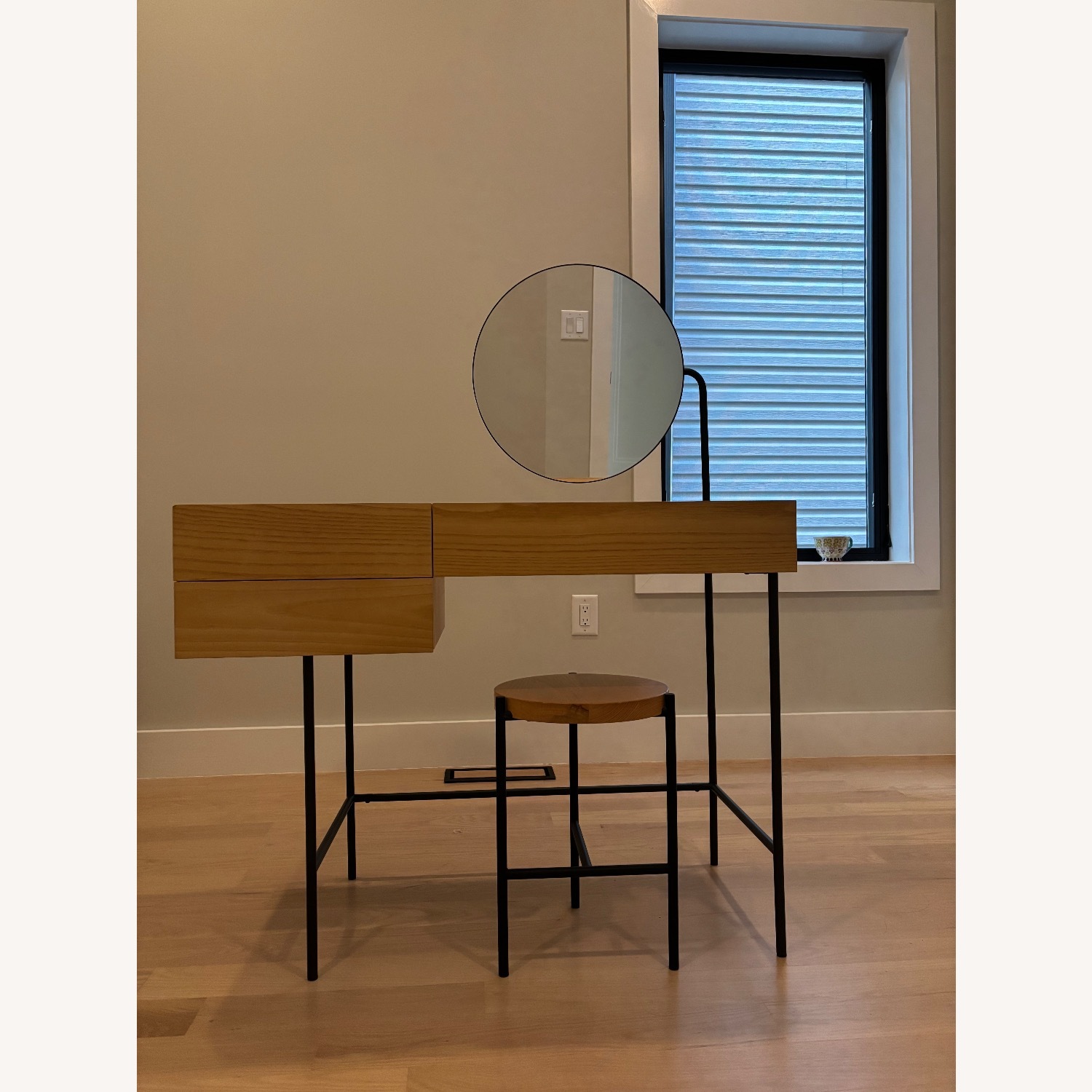 Dims Home Natural Wood Desk & Vanity - image-1