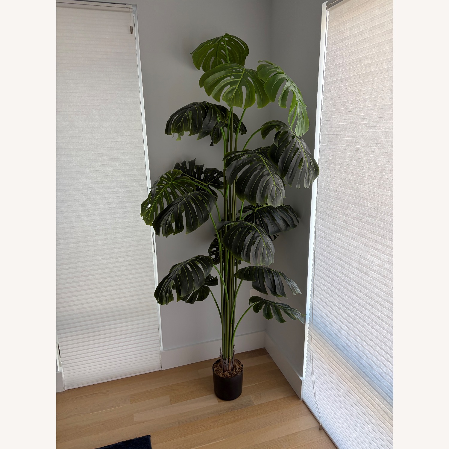 Artificial Monstera Plant Green Décor - image-1