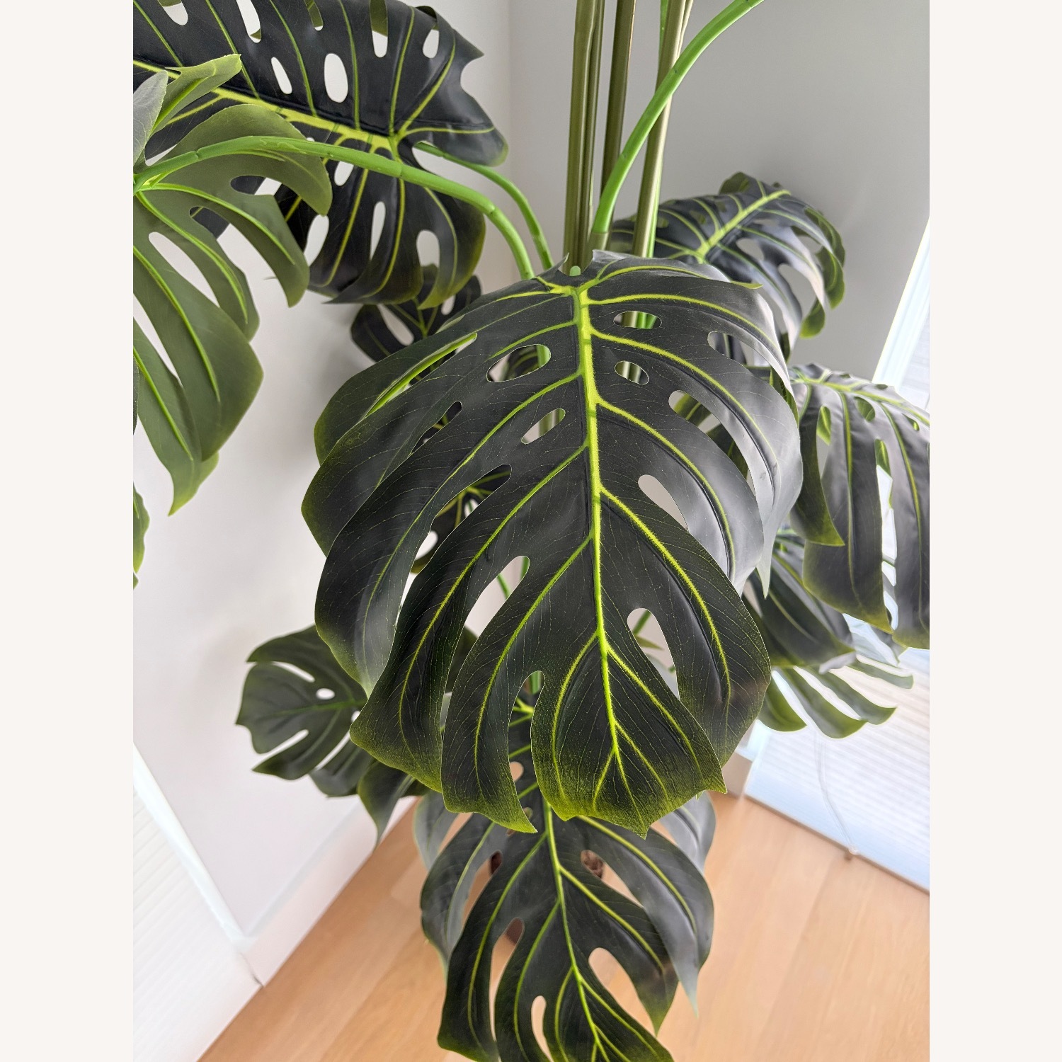 Artificial Monstera Plant Green Décor - image-2