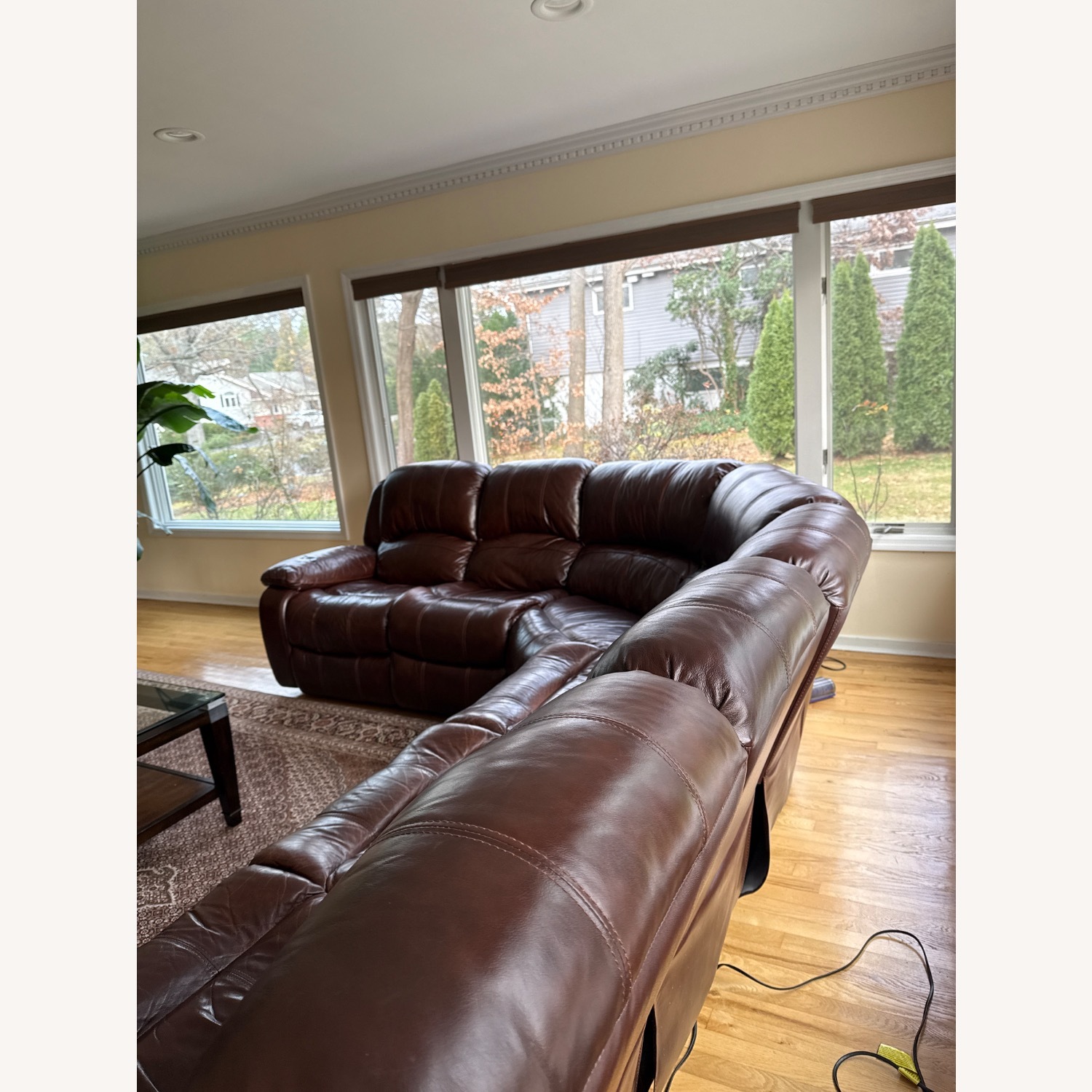 Recliner Italian Leather Couch - image-4