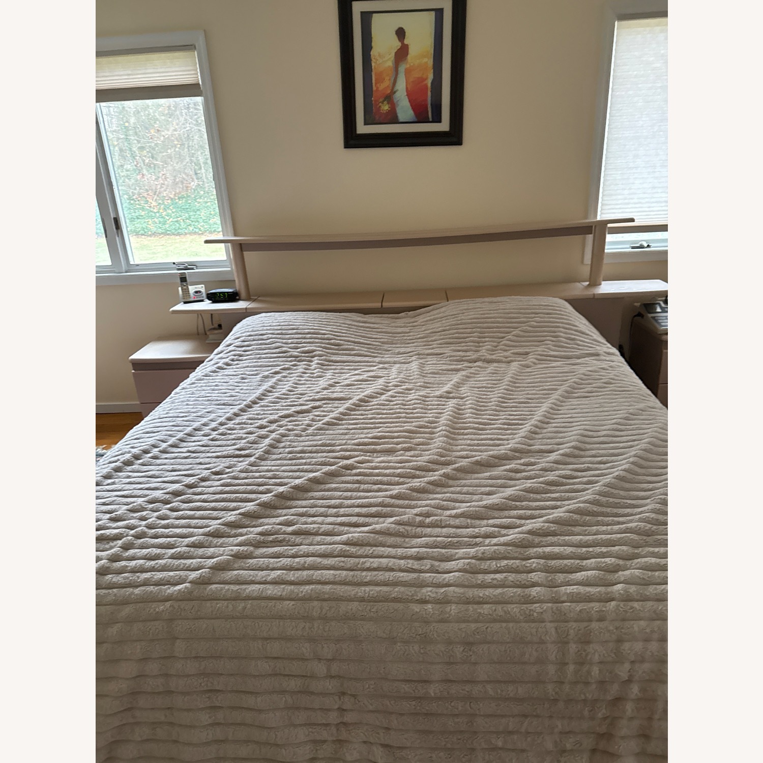 Vintage/Antique Natural Wood King Bed - image-0