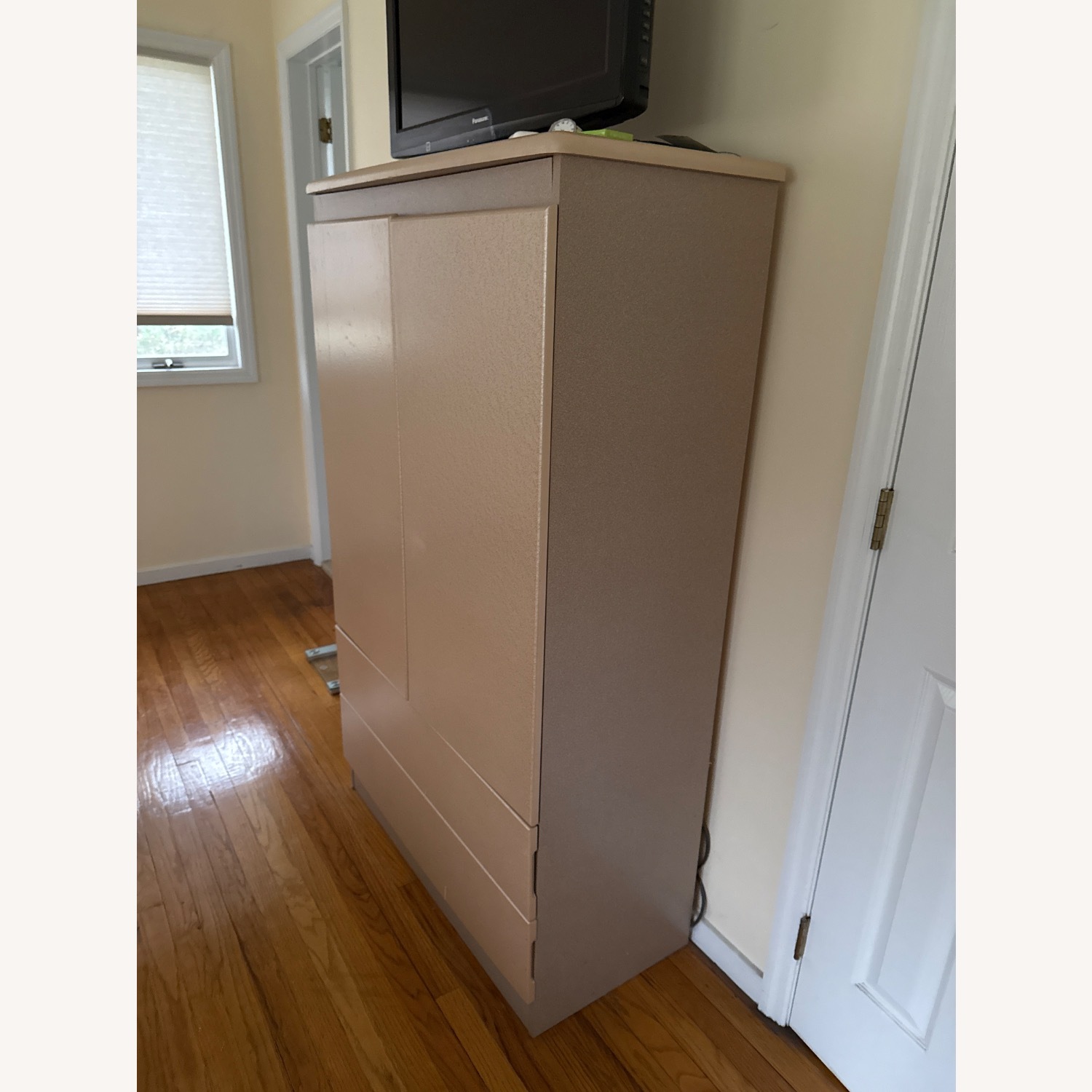 Vintage/Antique Natural Wood King Bed - image-6