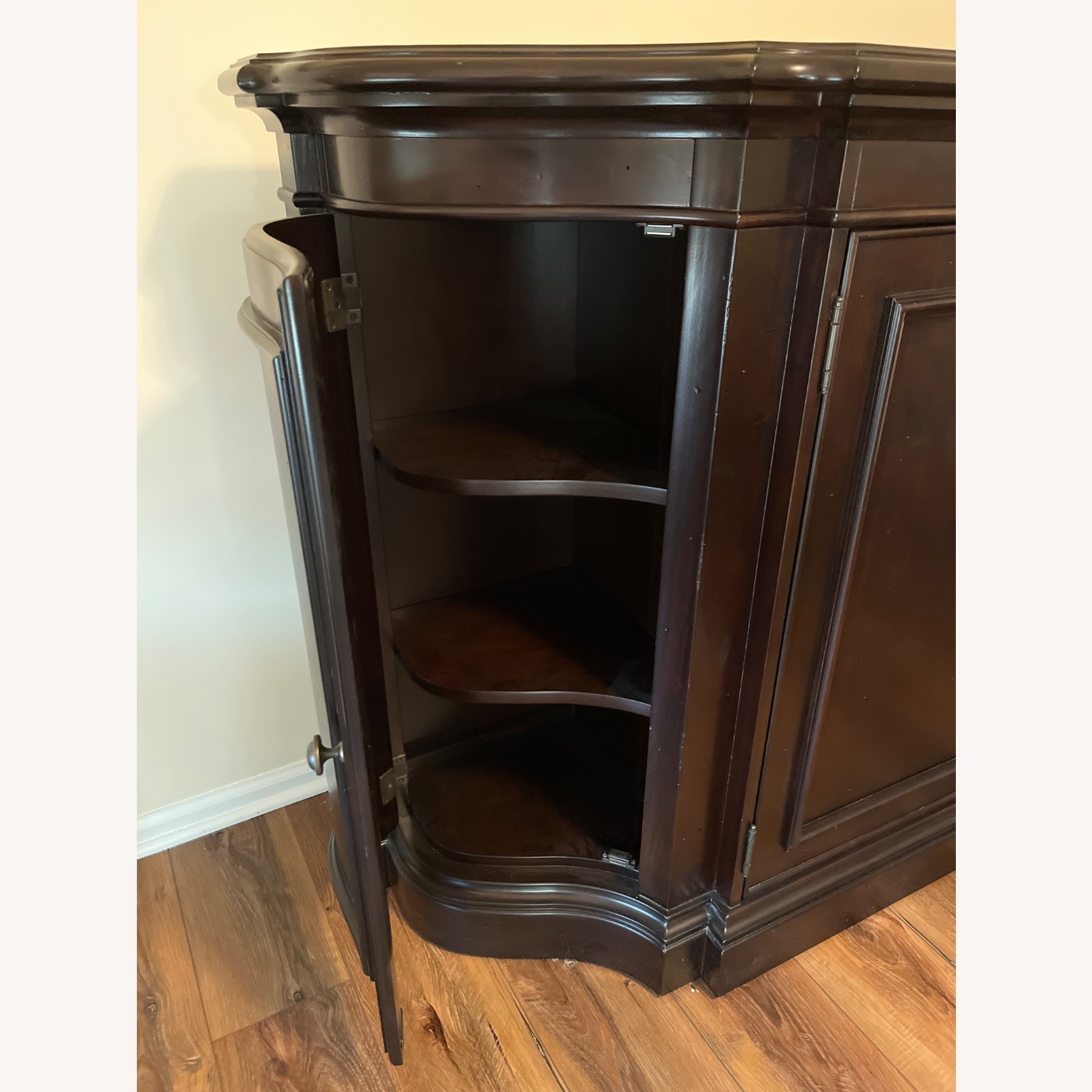 Riverside Furniture Rosemoor Buffet - image-3