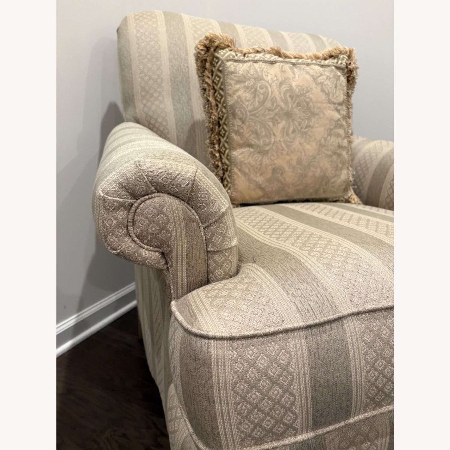 Natural Fabric Accent Chair - image-3