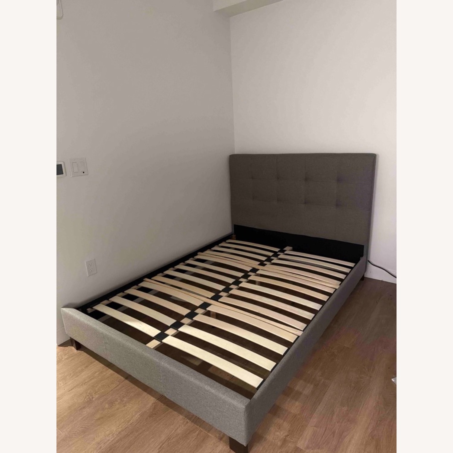 Light Gray Fabric Full Bed - image-3