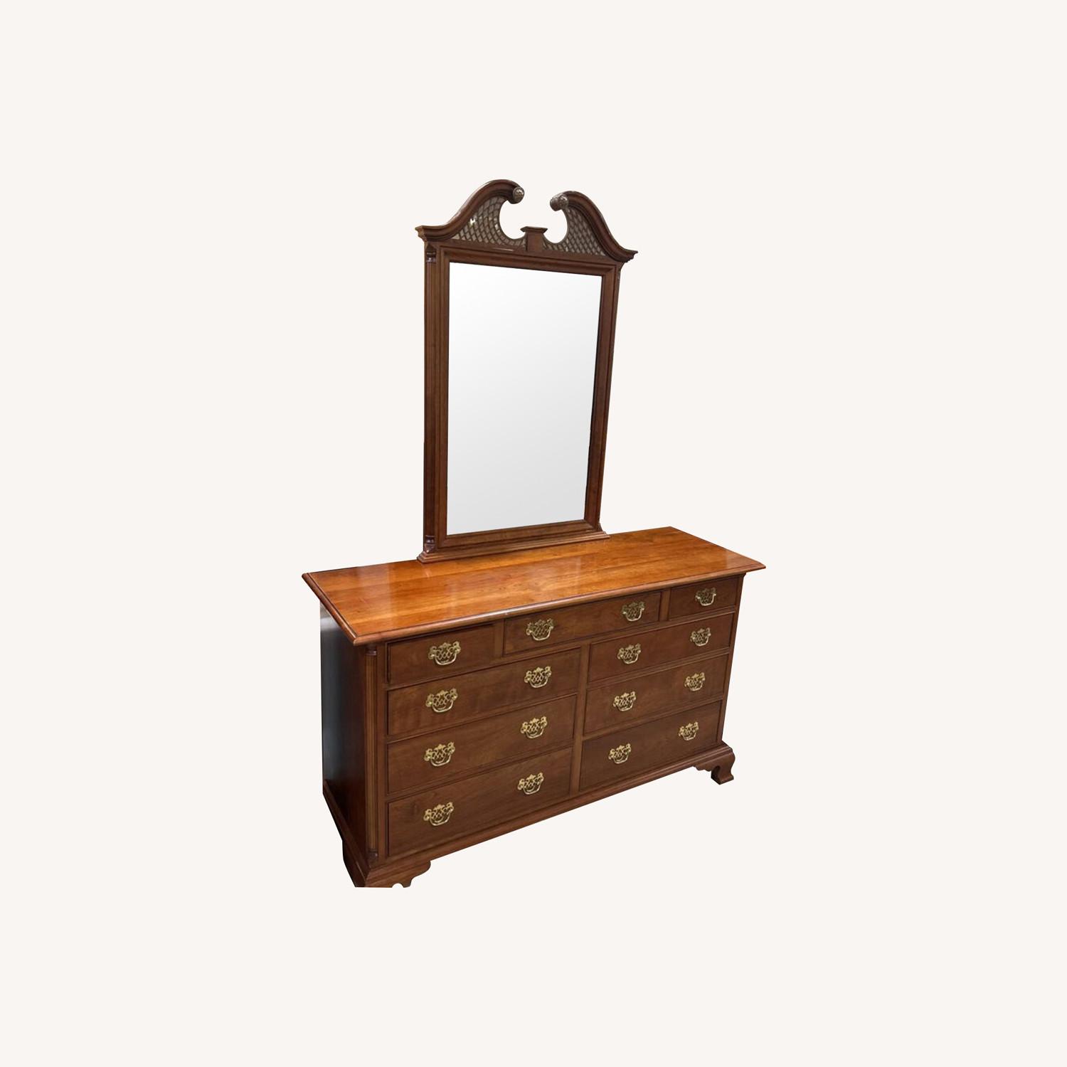 Stickley Chippendale 9-Drawer w Mirror Dresser - image-0