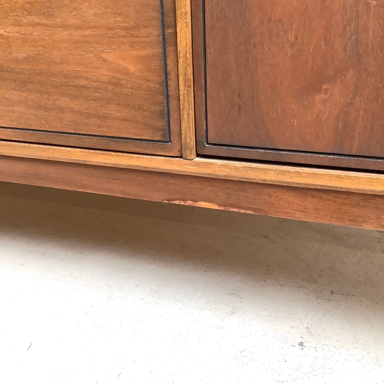 Vintage Walnut Breakfront With Display Top - image-15