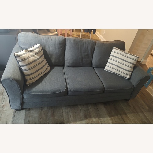 Used Rooms To Go Reina Point Sleeper Sofa for sale on AptDeco